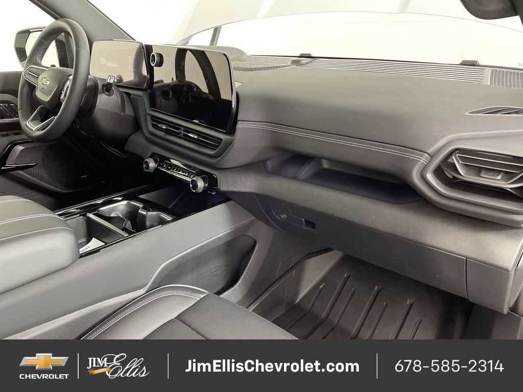 New 2025 Chevrolet Silverado EV LT image 61