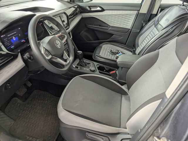 Used 2022 Volkswagen Taos S image 11