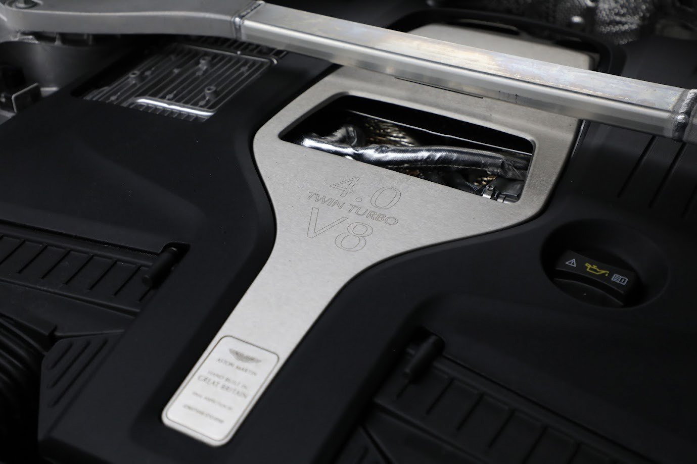 Used 2024 Aston Martin DBX AWD/4WD image 24