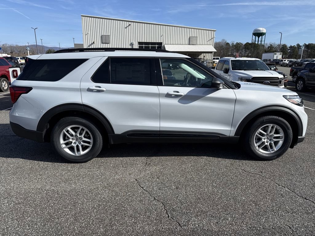 New 2026 Ford Explorer Active w/ Active Comfort Package image 8