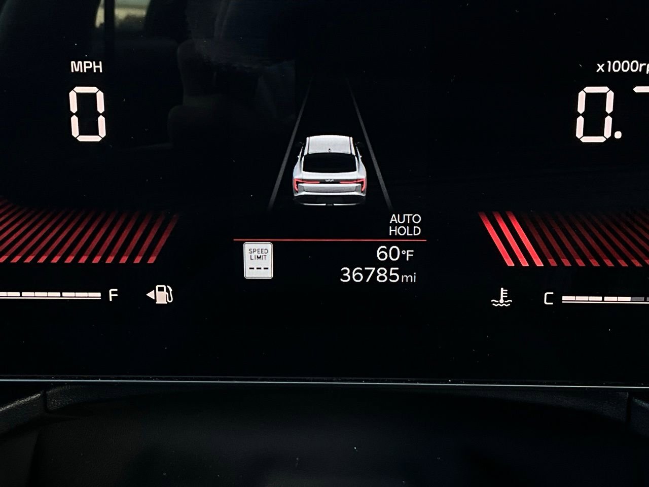 Used 2025 Kia K4 LXS image 38