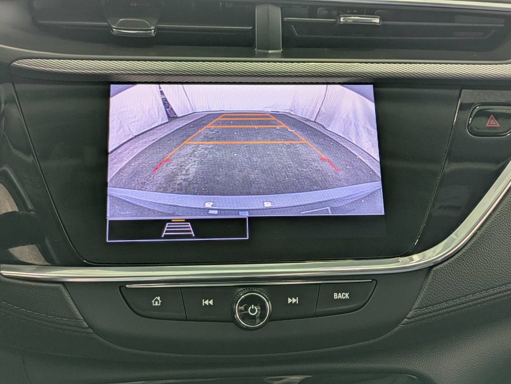 Used 2022 Buick Encore GX Select w/ Sport Touring Package FWD image 13