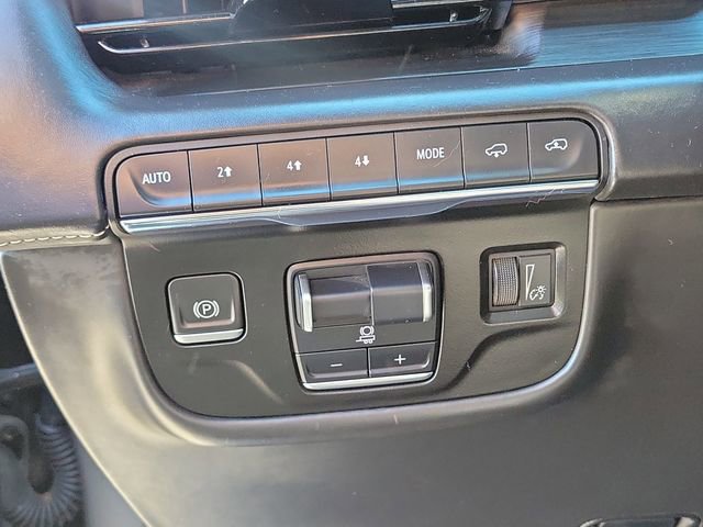 Used 2022 Cadillac Escalade ESV Sport Platinum w/ Heavy-Duty Trailer Package image 23