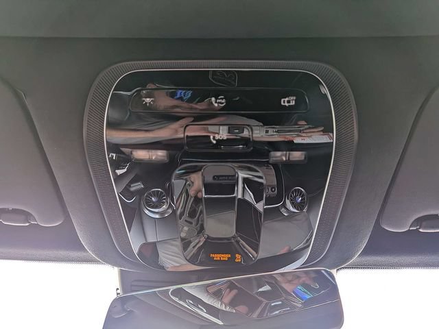 Used 2023 Mercedes-Benz SL 63 AMG 4MATIC w/ Driver Assistance Package image 26