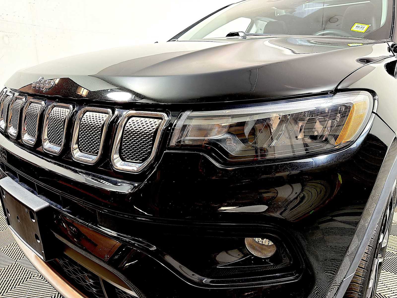 Used 2022 Jeep Compass Limited w/ Sun and Sound Group AWD/4WD image 25