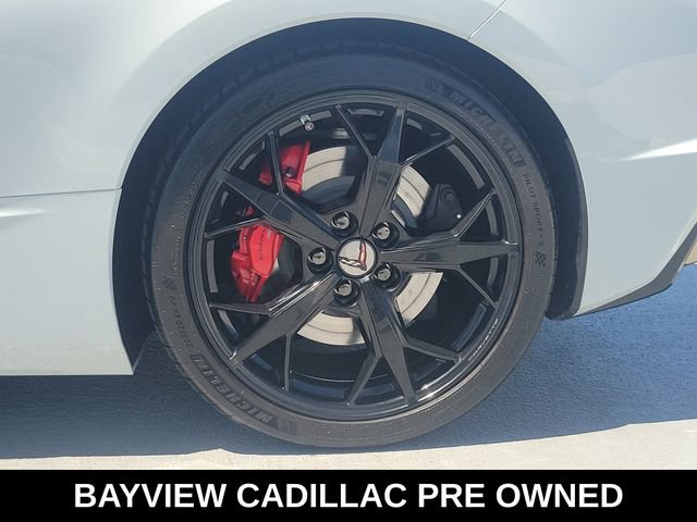 Used 2022 Chevrolet Corvette Stingray Premium Conv w/ Z51 Performance Package RWD image 10