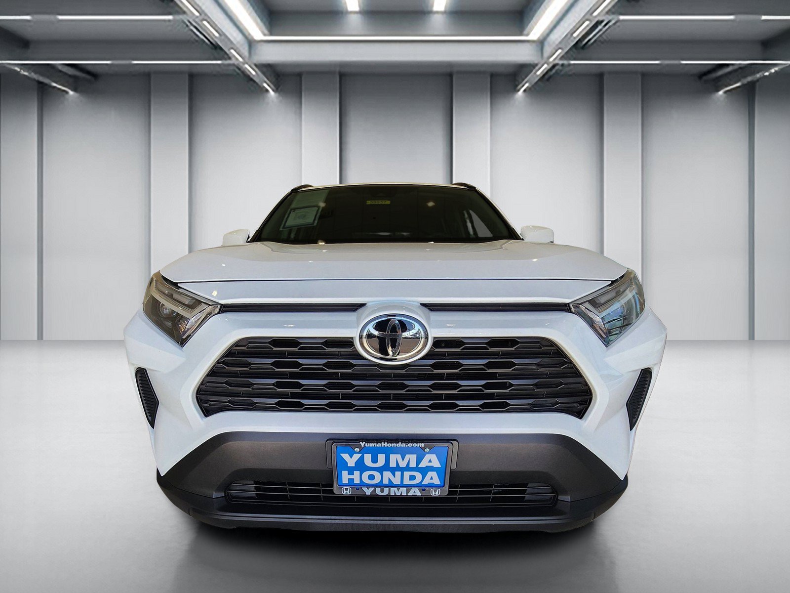 Used 2024 Toyota RAV4 XLE FWD image 2