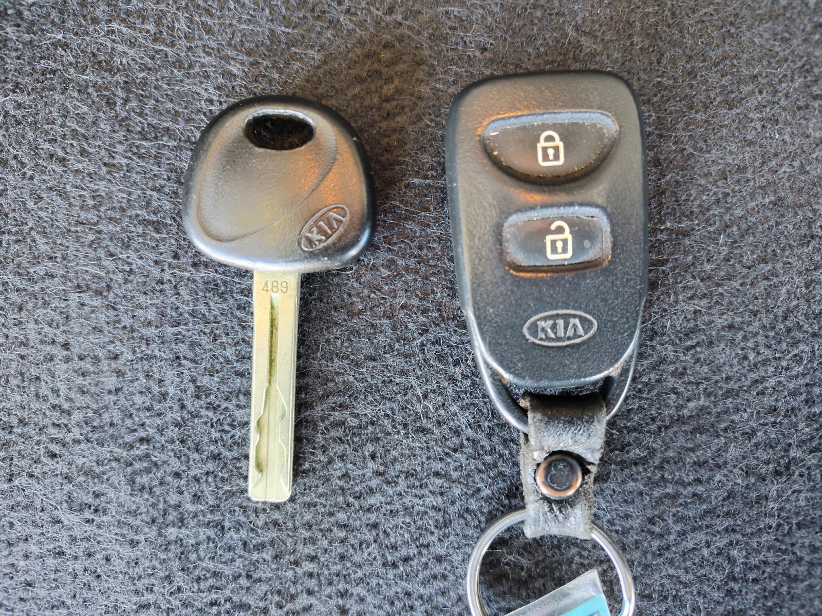 Used 2012 Kia Sorento LX image 26