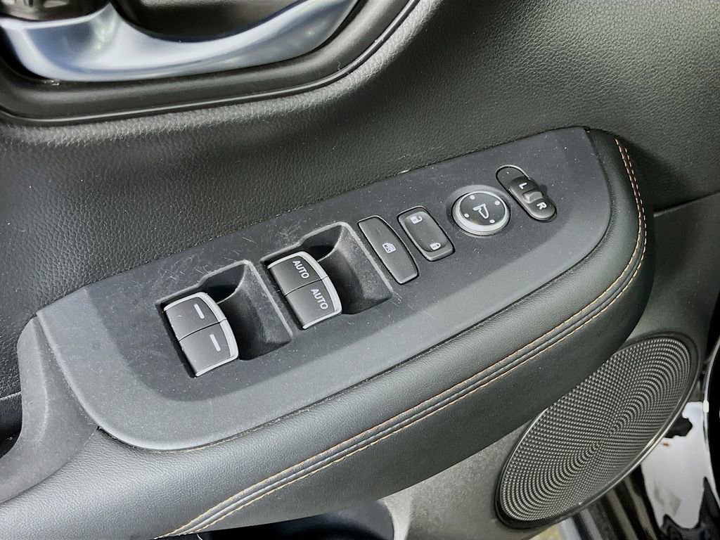 Used 2024 Honda HR-V Sport image 22