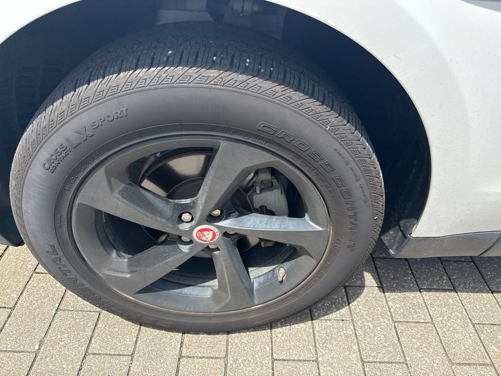 Used 2020 Jaguar F-PACE Premium AWD/4WD image 9