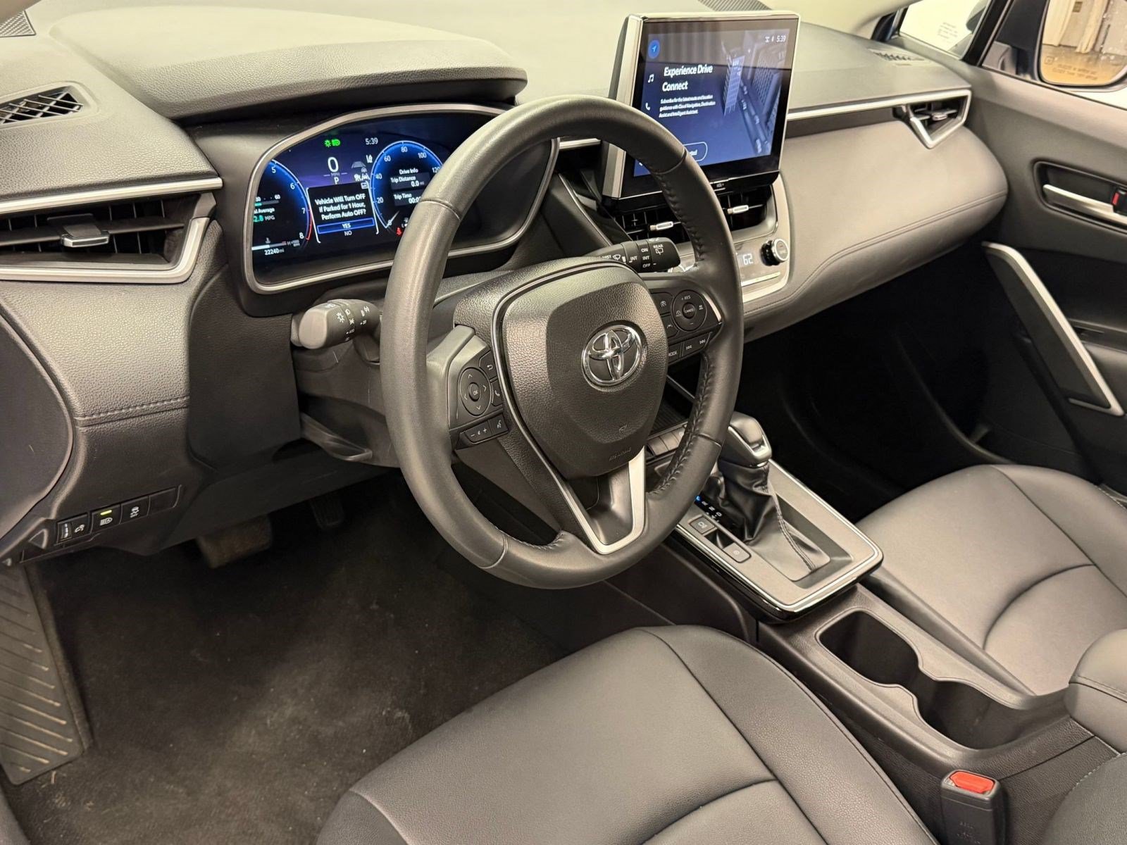 Used 2026 Toyota Corolla Cross XLE FWD image 3