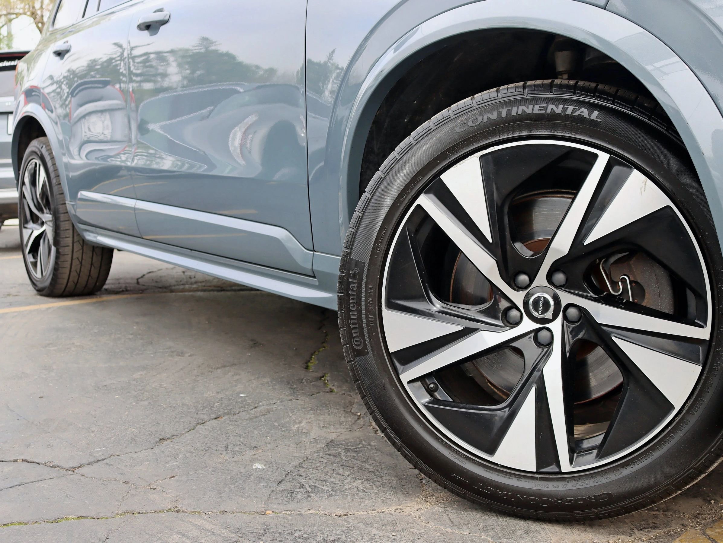 Used 2021 Volvo XC90 T8 R-Design AWD/4WD image 6
