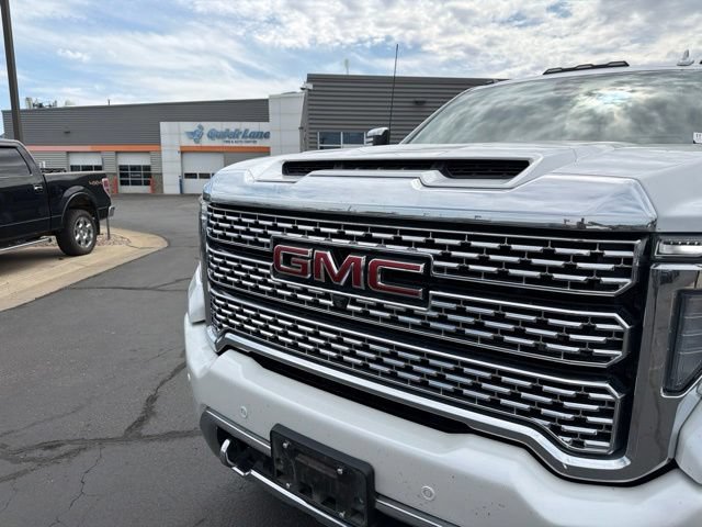 Used 2021 GMC Sierra 3500 Denali w/ Denali Ultimate Package AWD/4WD image 17