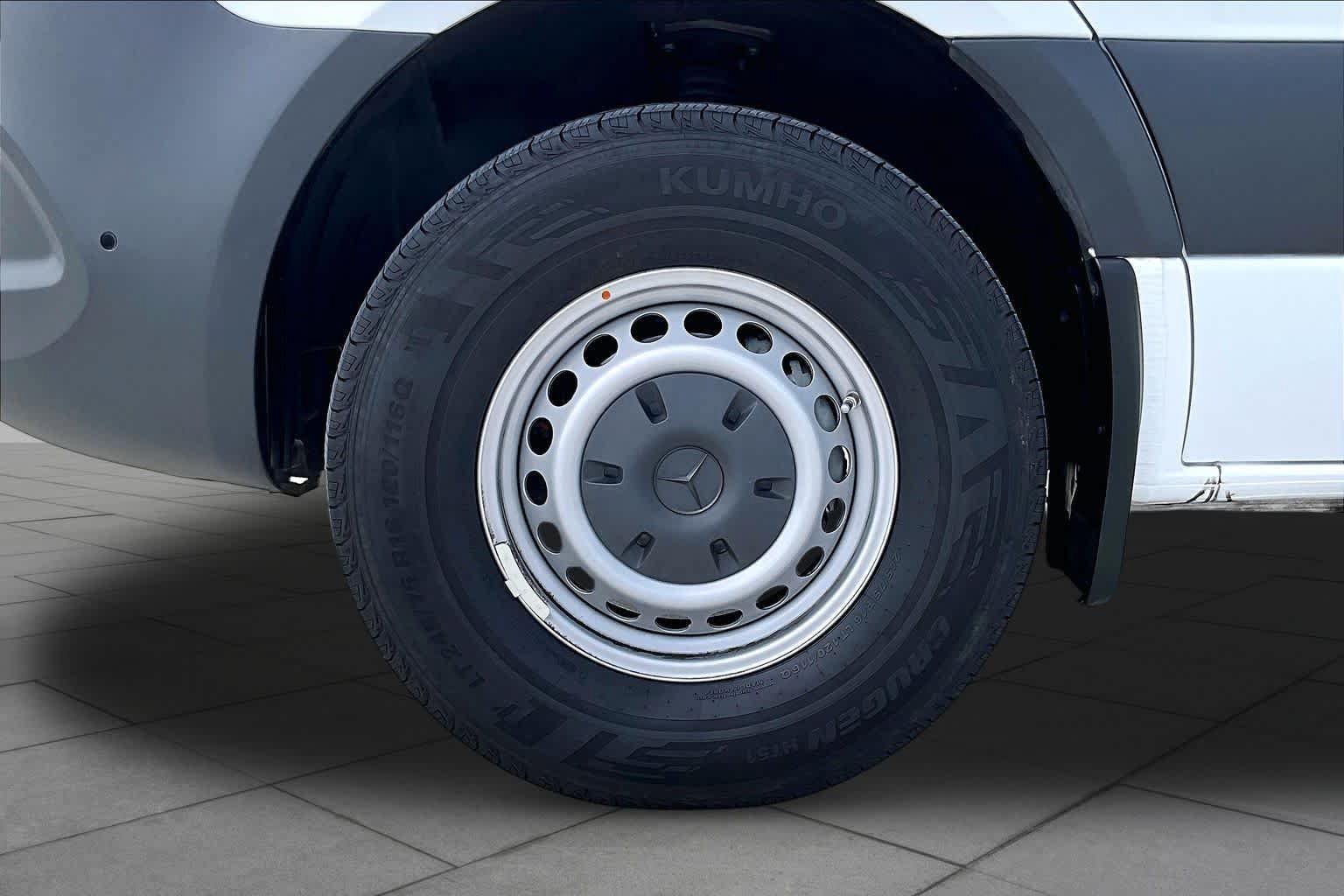 Certified 2025 Mercedes-Benz Sprinter 2500 image 11