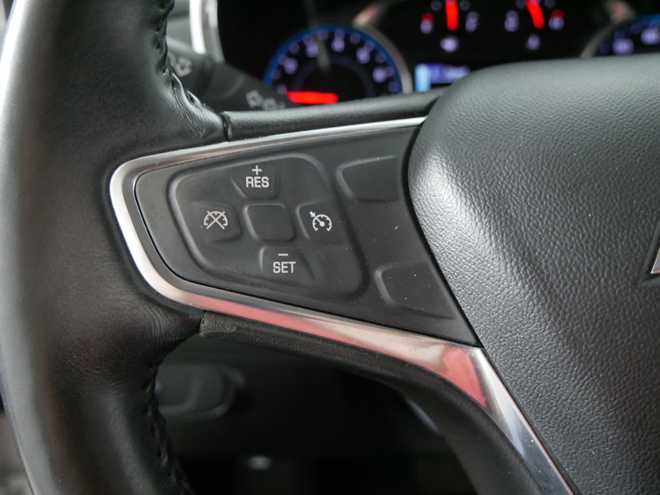 Used 2018 Chevrolet Equinox LT w/ Sun & Infotainment Package AWD/4WD image 27
