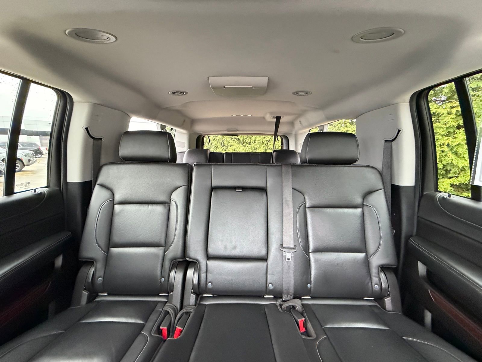 Used 2020 GMC Yukon XL SLT w/ Open Road Package image 3