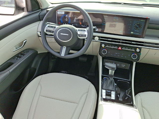 New 2026 Hyundai Tucson SEL Plus FWD image 16