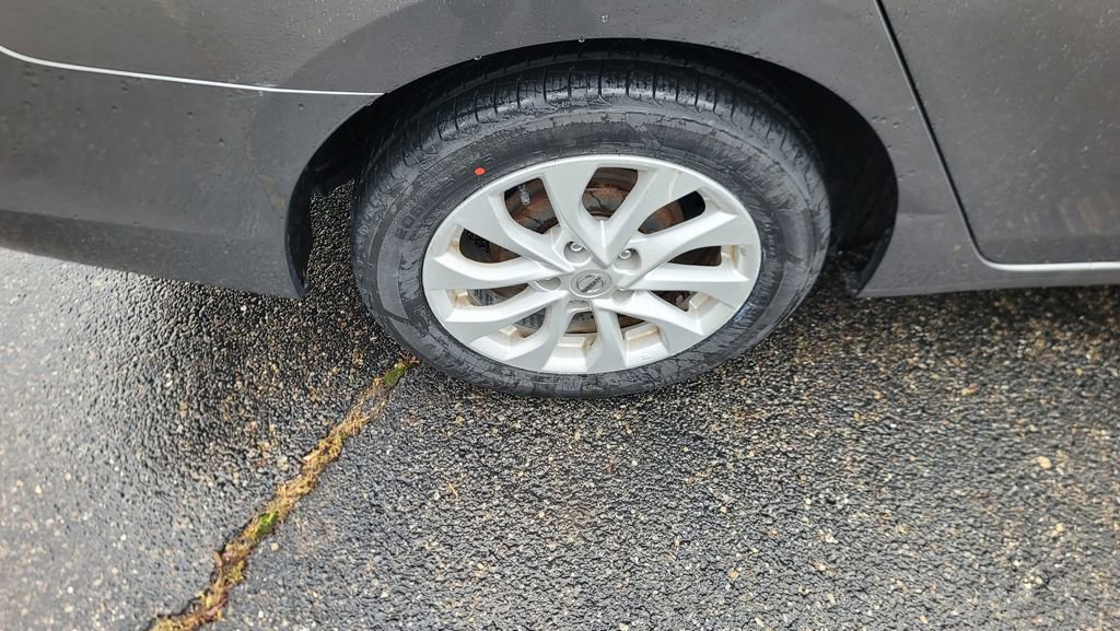 Used 2019 Nissan Sentra SV image 13