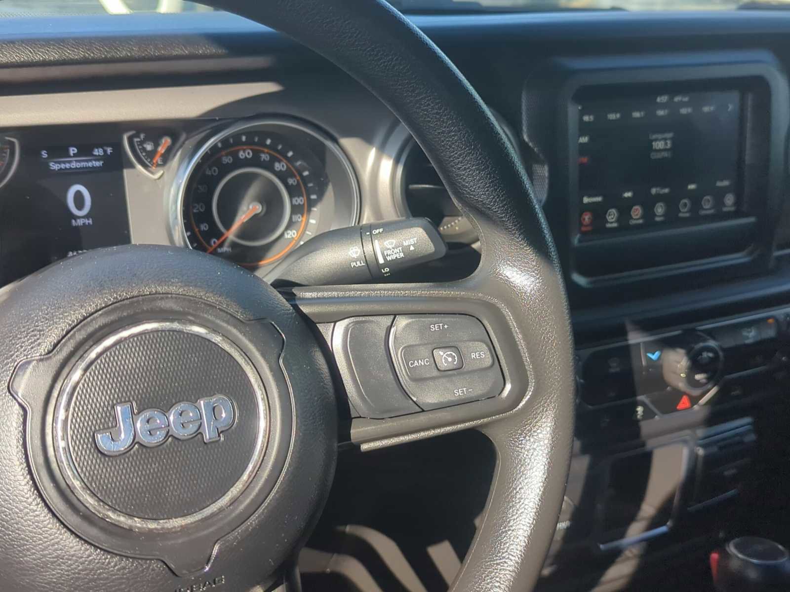 Used 2022 Jeep Gladiator Sport AWD/4WD image 18