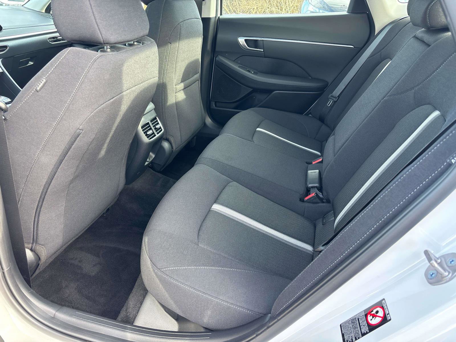Used 2023 Hyundai Sonata SEL w/ Convenience Package FWD image 9