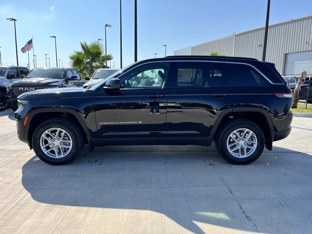 New 2025 Jeep Grand Cherokee Laredo X w/ Luxury Tech Group I image 4