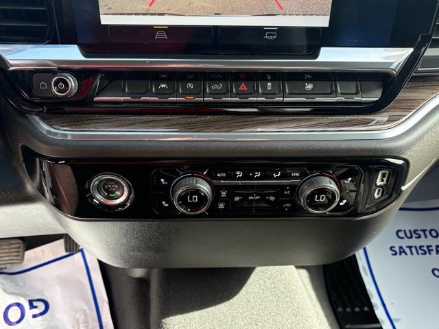 Used 2023 Chevrolet Silverado 1500 LT AWD/4WD image 18