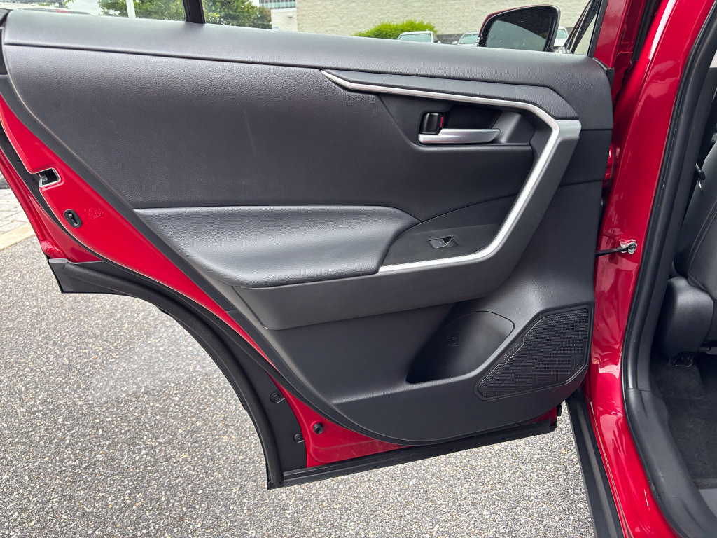 Certified 2025 Toyota RAV4 XLE AWD/4WD image 42
