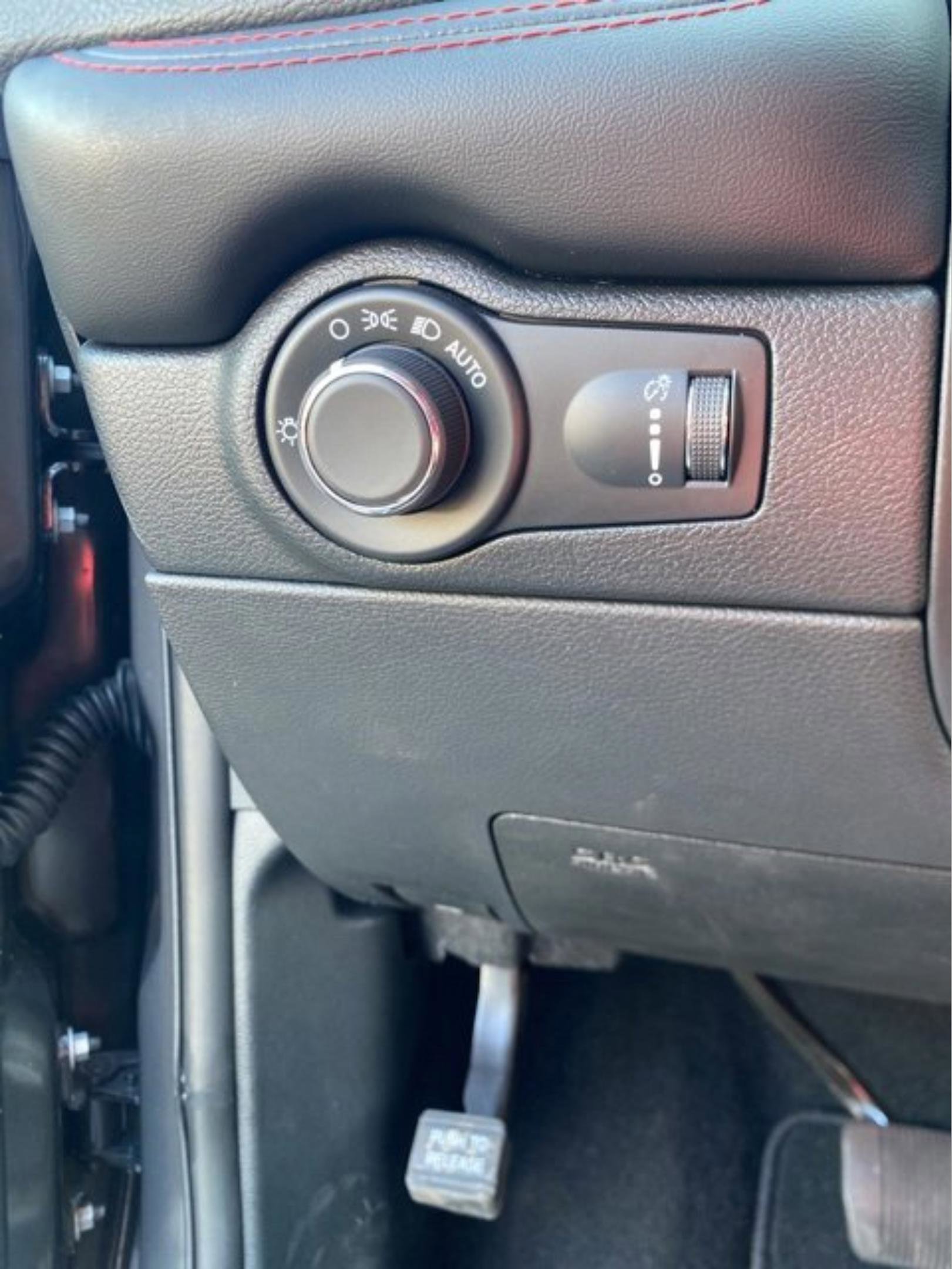 Used 2025 Dodge Durango R/T image 19