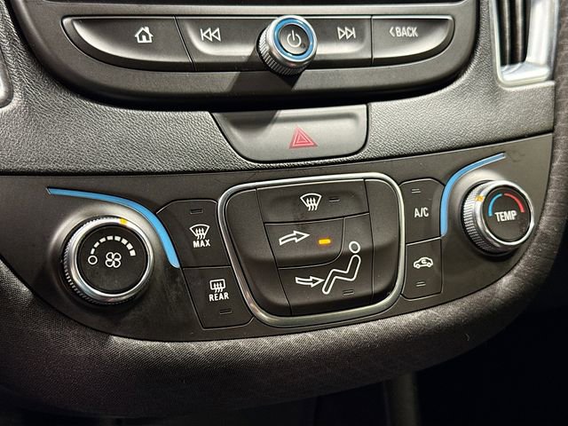 Used 2018 Chevrolet Malibu LT image 17