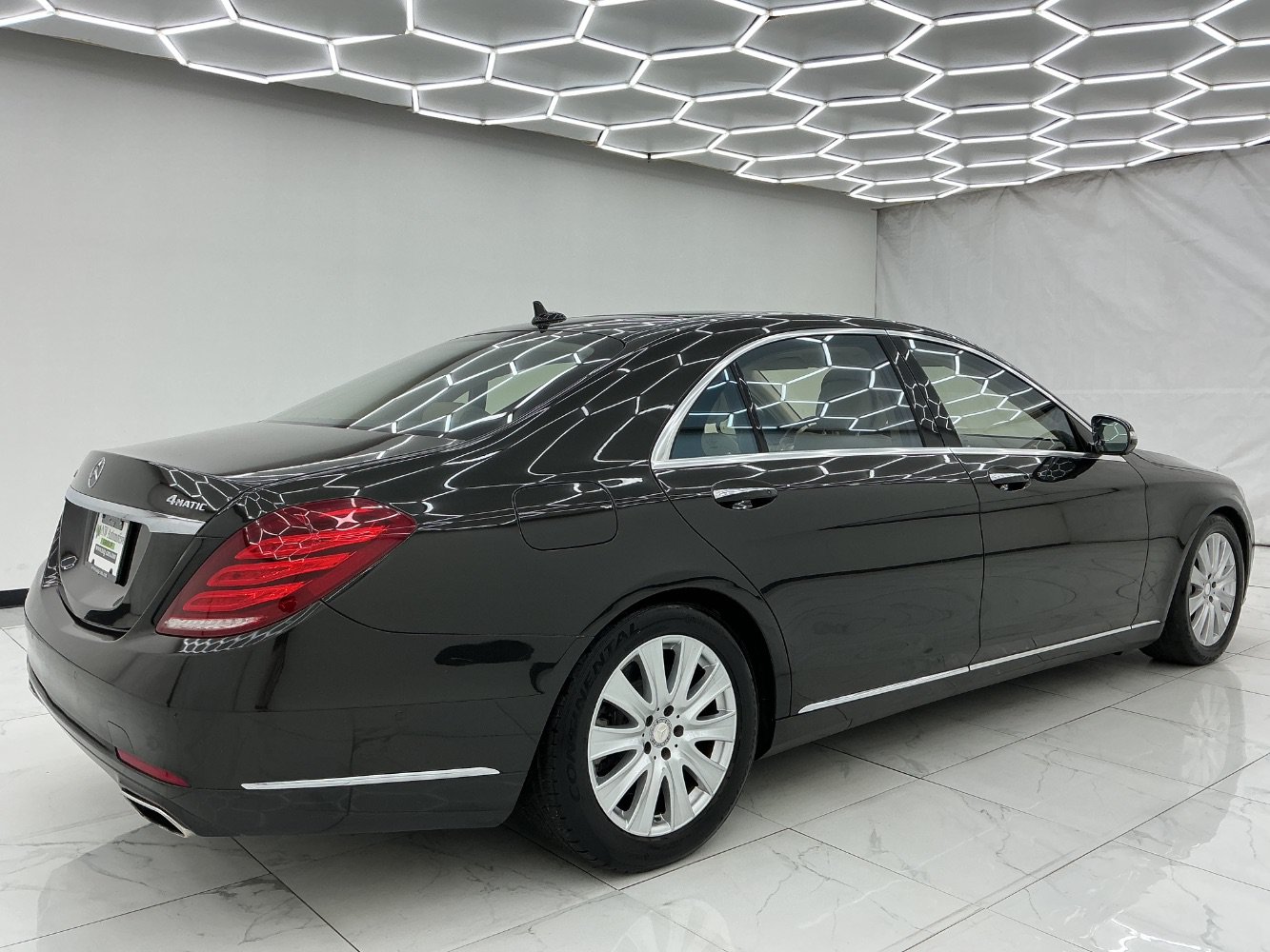 Used 2015 Mercedes-Benz S 550 4MATIC Sedan image 12