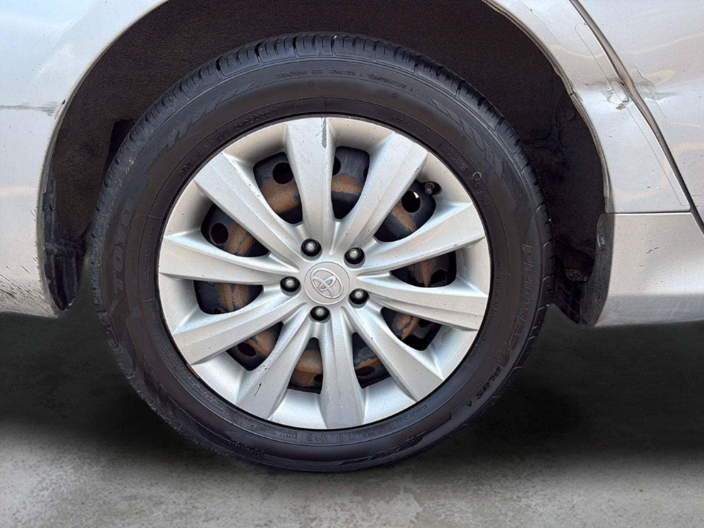 Used 2012 Toyota Corolla LE FWD image 23