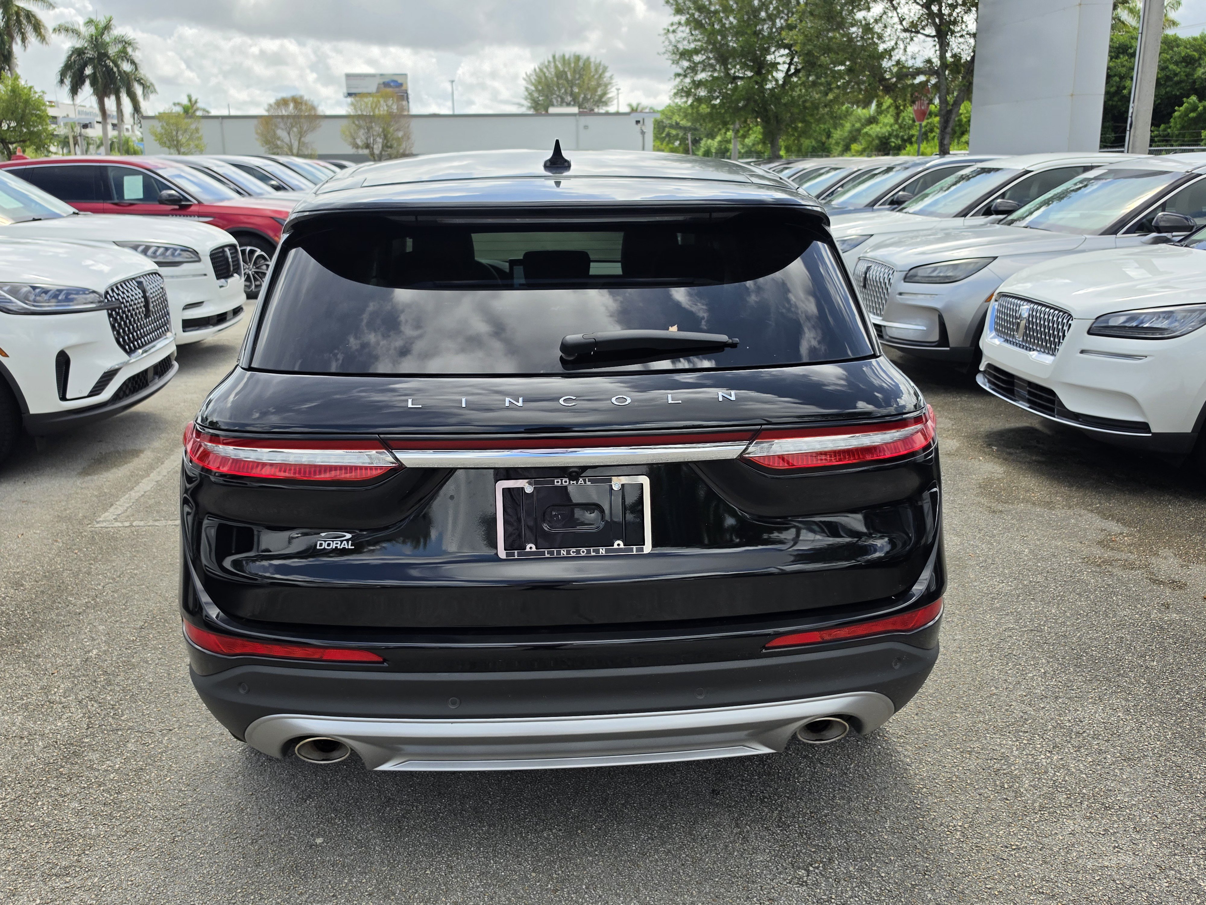 Certified 2024 Lincoln Corsair Reserve FWD image 57