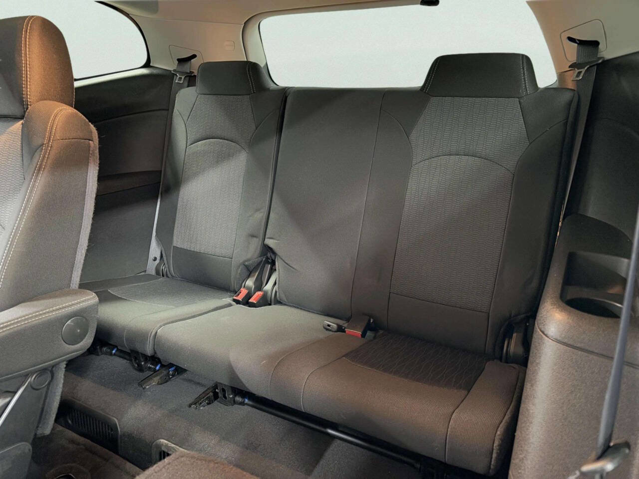 Used 2016 Chevrolet Traverse LT w/ Style and Technology Package image 17