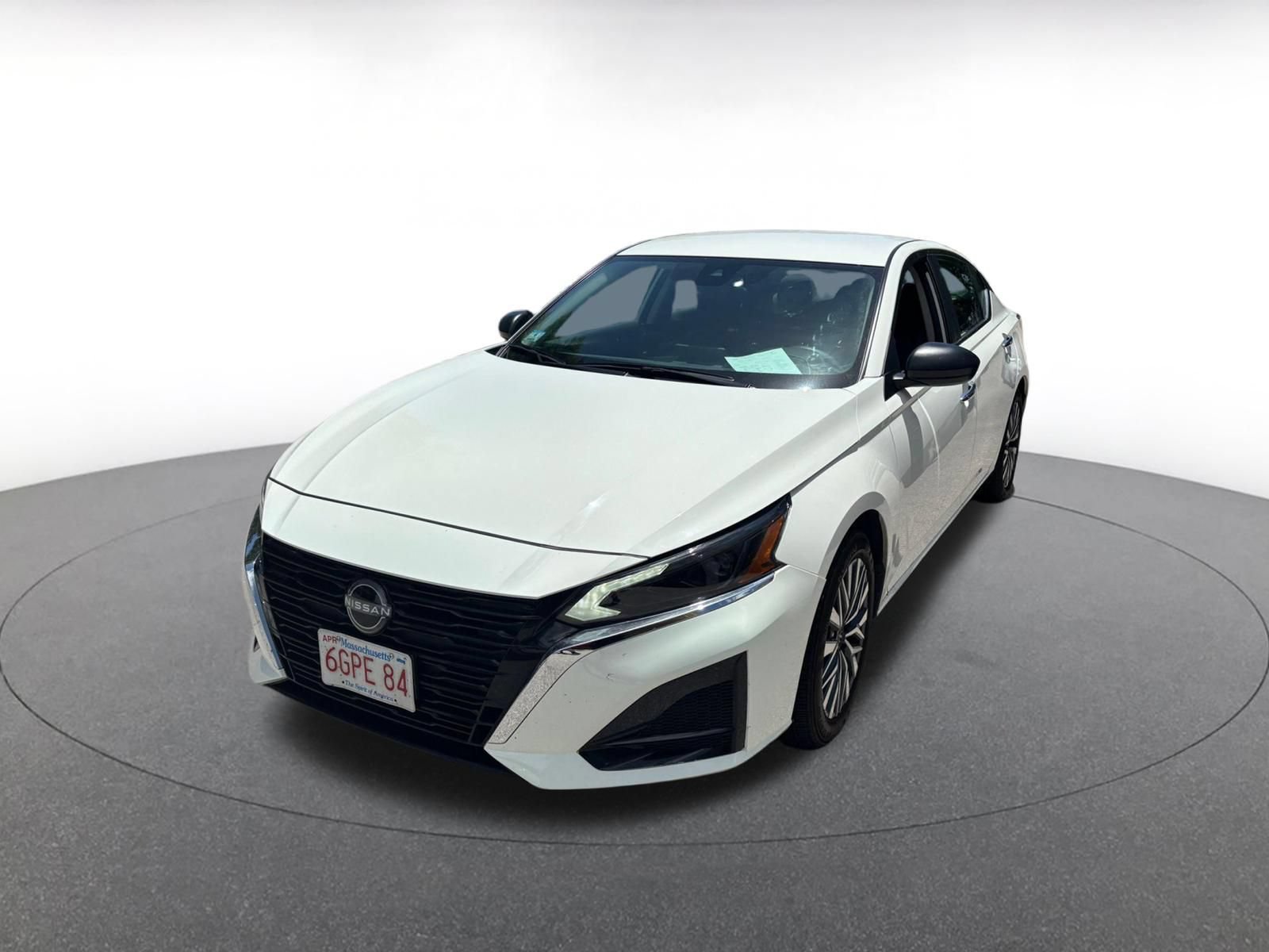 Used 2025 Nissan Altima 2.5 SV FWD image 8