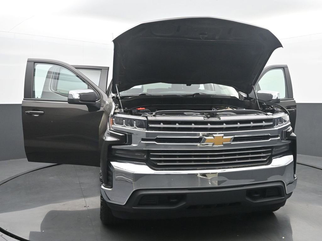 Used 2021 Chevrolet Silverado 1500 LT AWD/4WD image 52