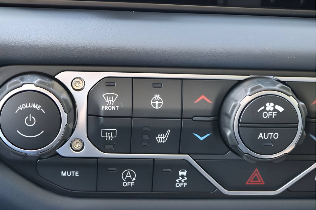 New 2026 Jeep Wrangler Unlimited Rubicon AWD/4WD image 24