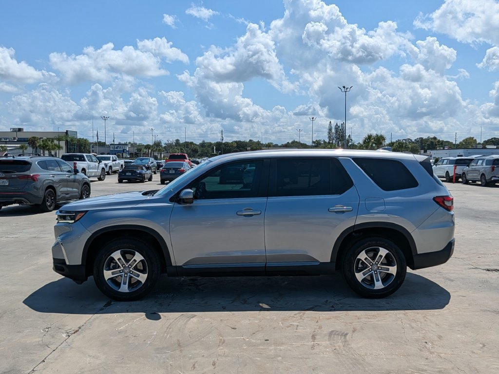 Used 2025 Honda Pilot EX-L image 5