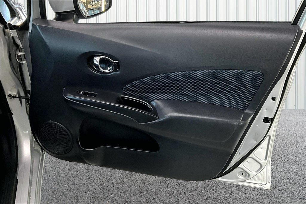 Used 2017 Nissan Versa Note SV FWD image 26