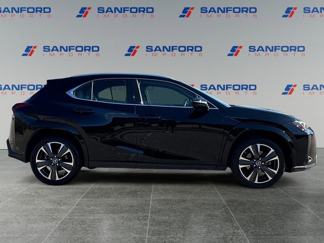 Used 2023 Lexus UX 250h FWD w/ Accessory Package (Z1) image 6