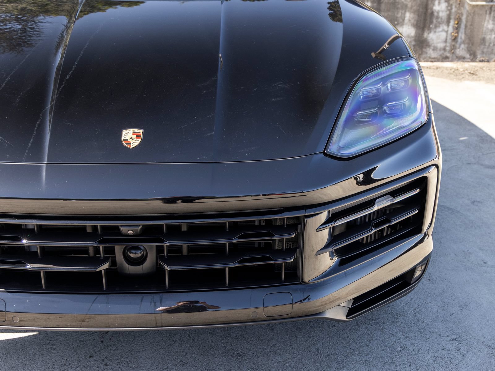 Used 2024 Porsche Cayenne Coupe AWD/4WD image 17