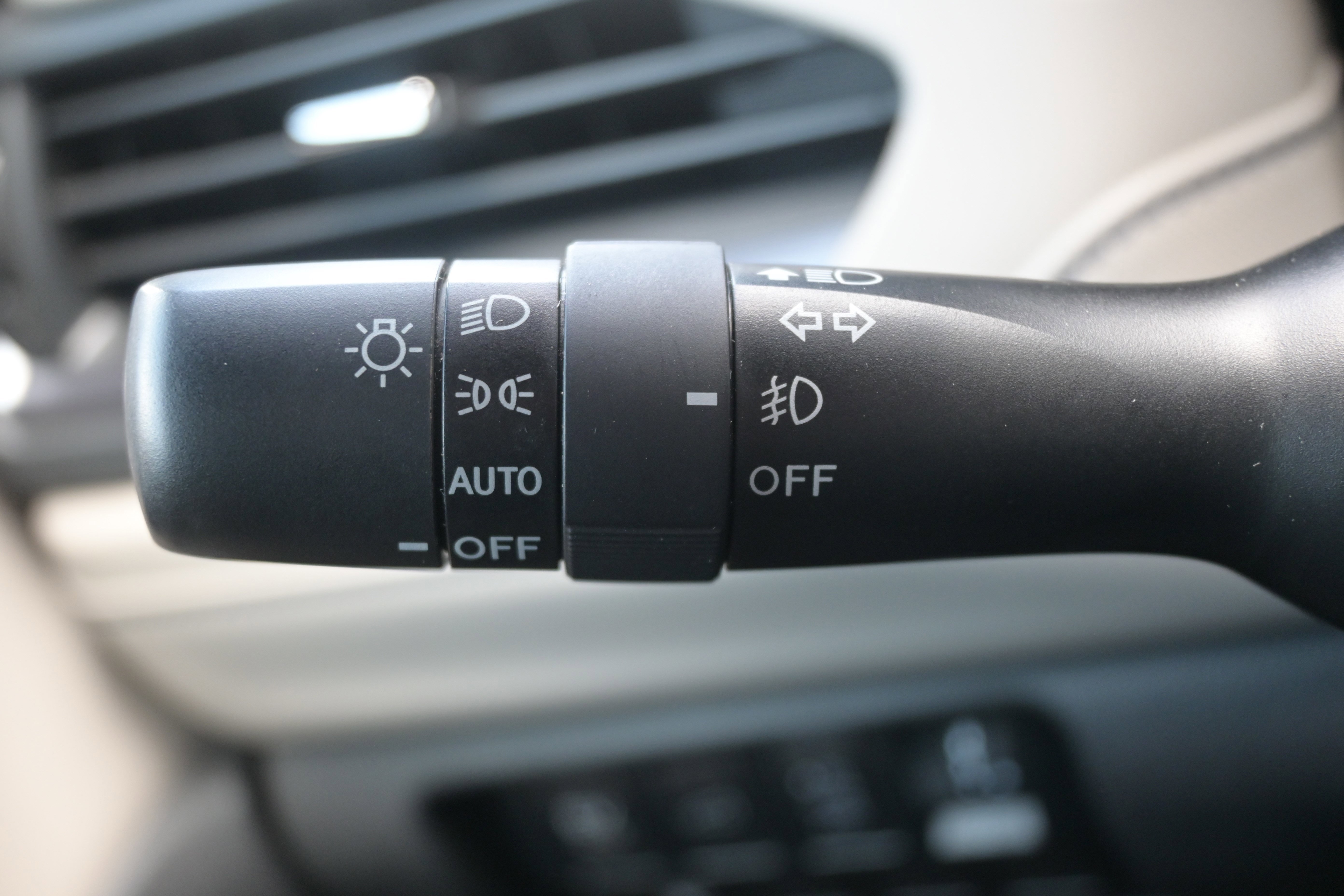 Certified 2025 Subaru Forester Limited image 29