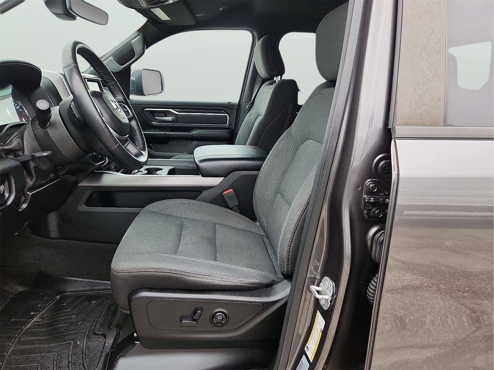 Used 2020 RAM 1500 Big Horn image 13