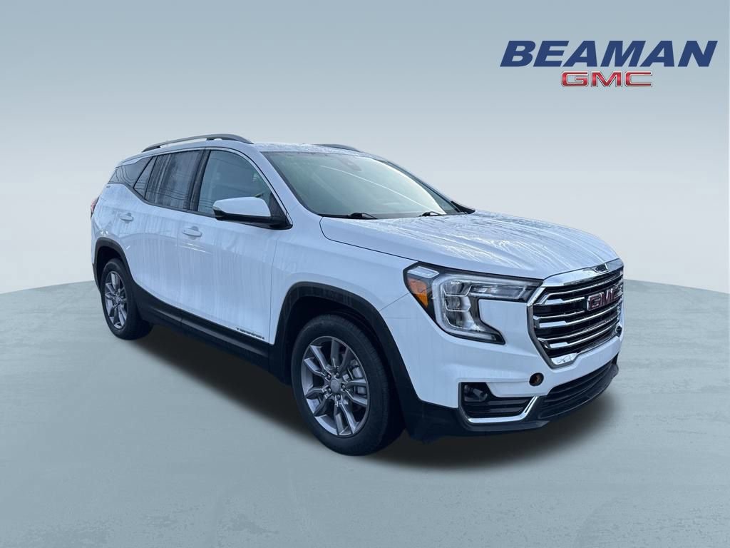 Used 2024 GMC Terrain SLT image 1