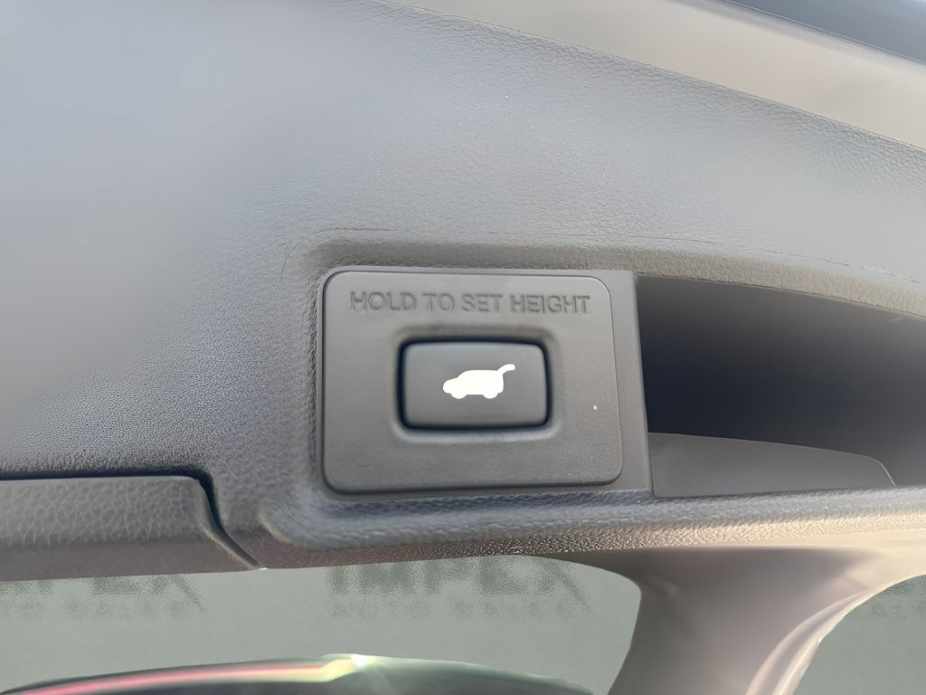 Used 2023 Acura RDX w/ Advance Package FWD image 25
