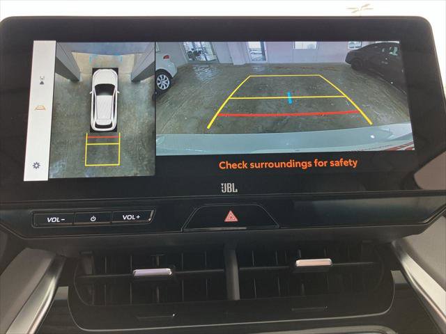 Certified 2024 Toyota Venza Limited image 14