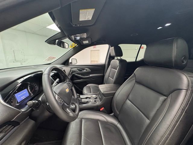 Used 2022 Chevrolet Traverse LT image 6