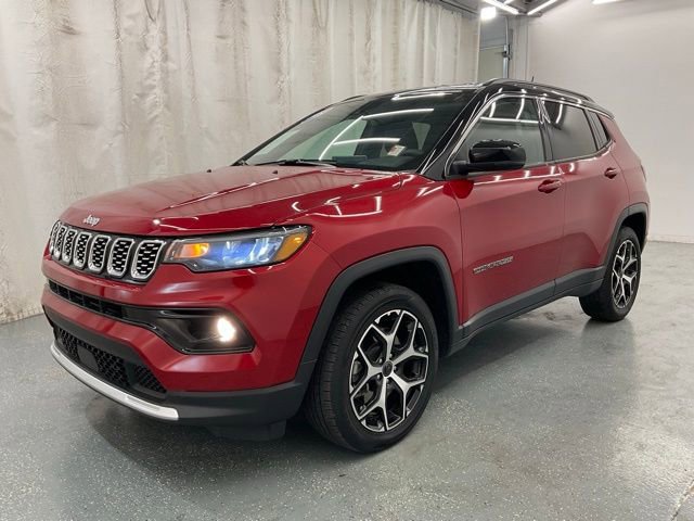 Used 2025 Jeep Compass Limited AWD/4WD image 4