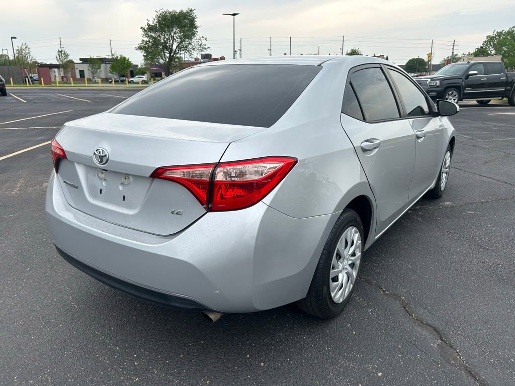 Used 2018 Toyota Corolla LE FWD image 9