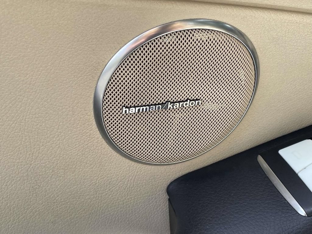 Used 2015 Mercedes-Benz SLK 250 image 18