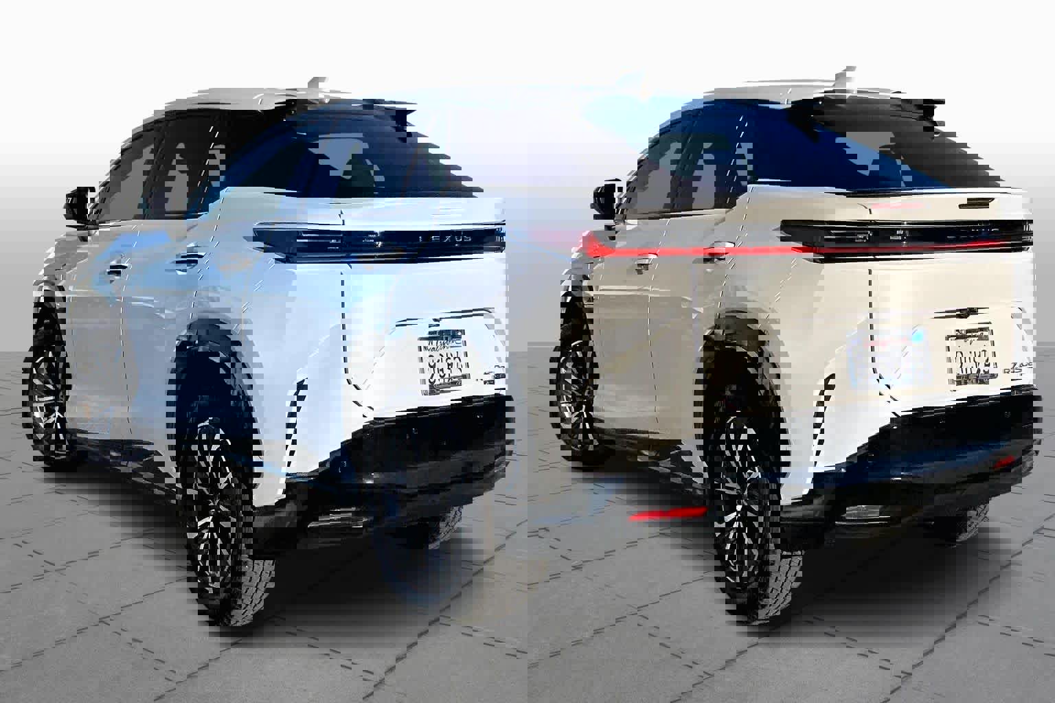 Used 2023 Lexus RZ 450e Premium image 11